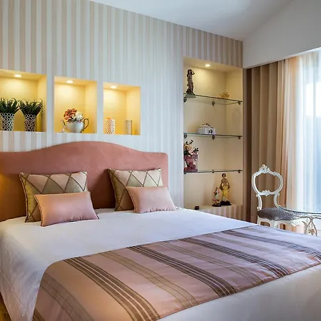 Casa Altamira 3*